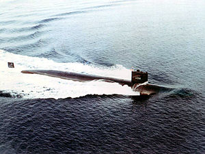 300px-USS_Permit_(SSN-594)turning[1]